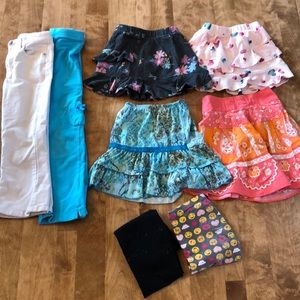 Set of 8 girls bottoms size 6